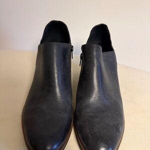 Kork-Ease Womens Black Ankle Boots Size 1O